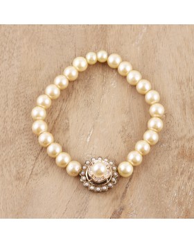 Timeless Pearl Bracelet with Cubic Zirconia