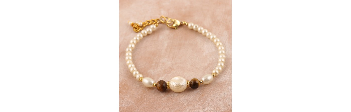 Off White Pearl and Tiger Eye Stone Beaded Bracelet