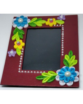 Handcrafted paper quilling greeting card - Yellow and White Handcrafted paper quilling greeting card - Yellow and White