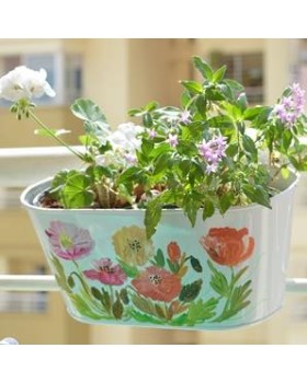 PAINTING RAILING PLANTER